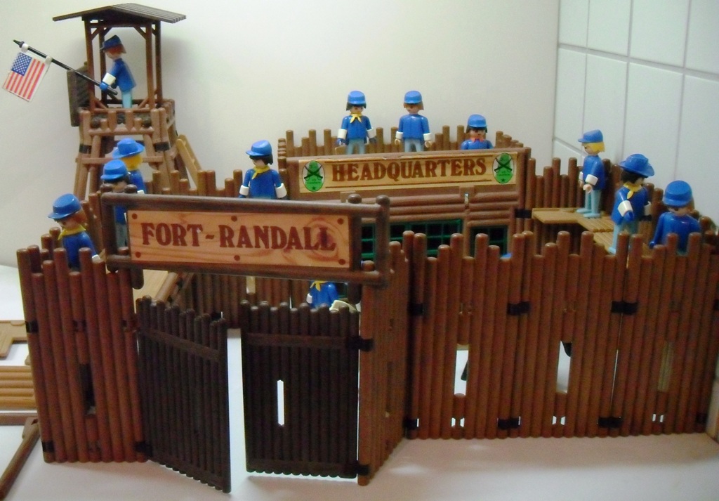 Playmobil 3419 Fort Randall HeadQuarters – Avec Figurines Diverses